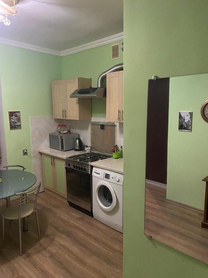 Apartment Cathedral Square Lviv Exteriör bild